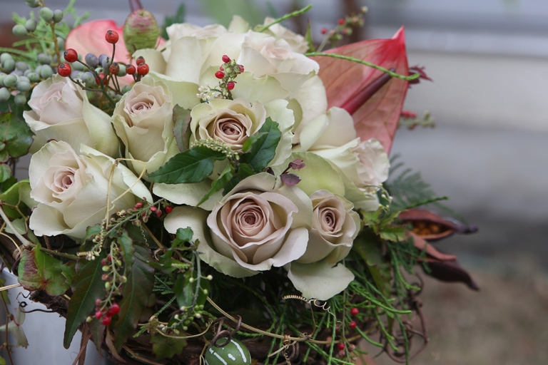 バラ 'ラヴィニール+' の花束　お誕生日のブーケ