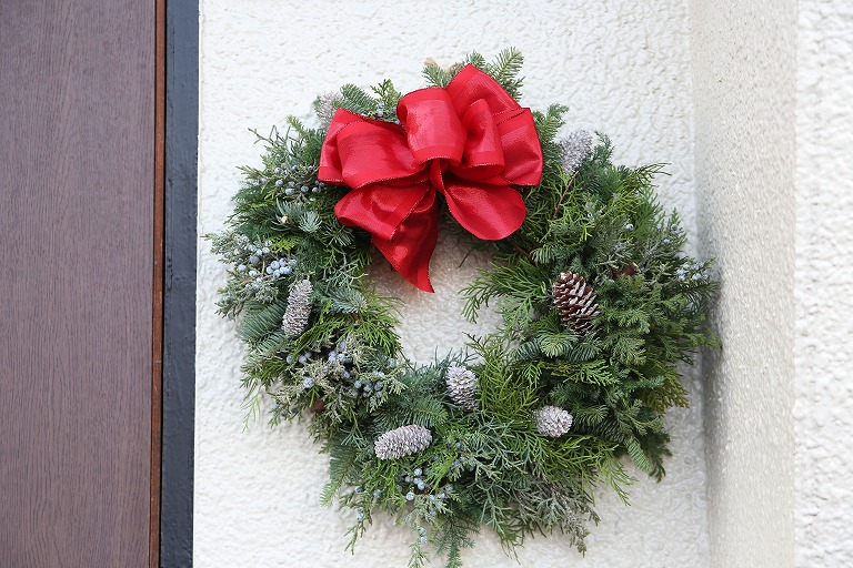 北欧トラディショナルスタイルのクリスマスリース