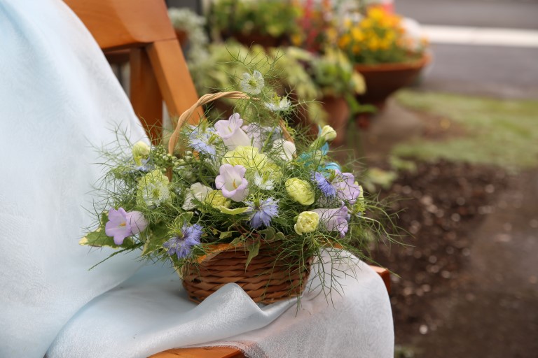 クールゾーンのお花たち Love-in-a-mist バスケットアレンジメント
