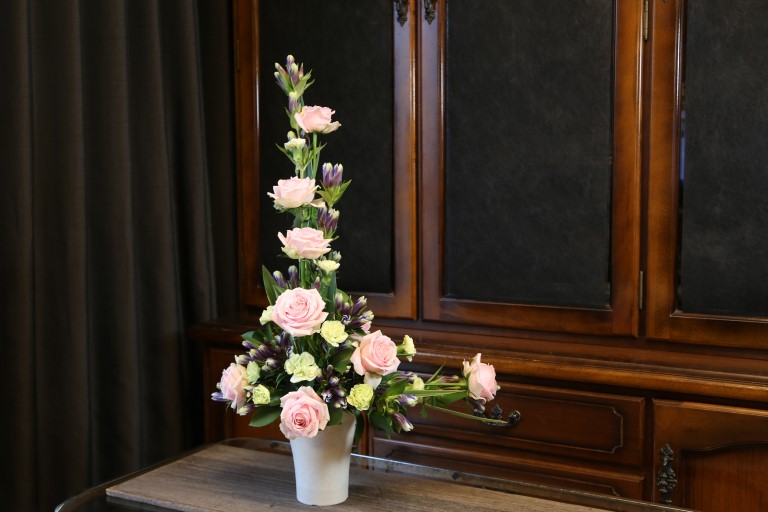 エルシェイプ　フラワーアレンジメント