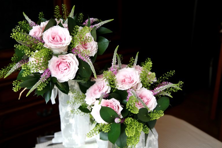 Basic hand-tied bouquet