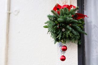 Christmas kissing ball - Christmas workshop 2025