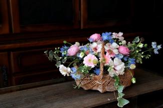 バスケットアレンジメント　春